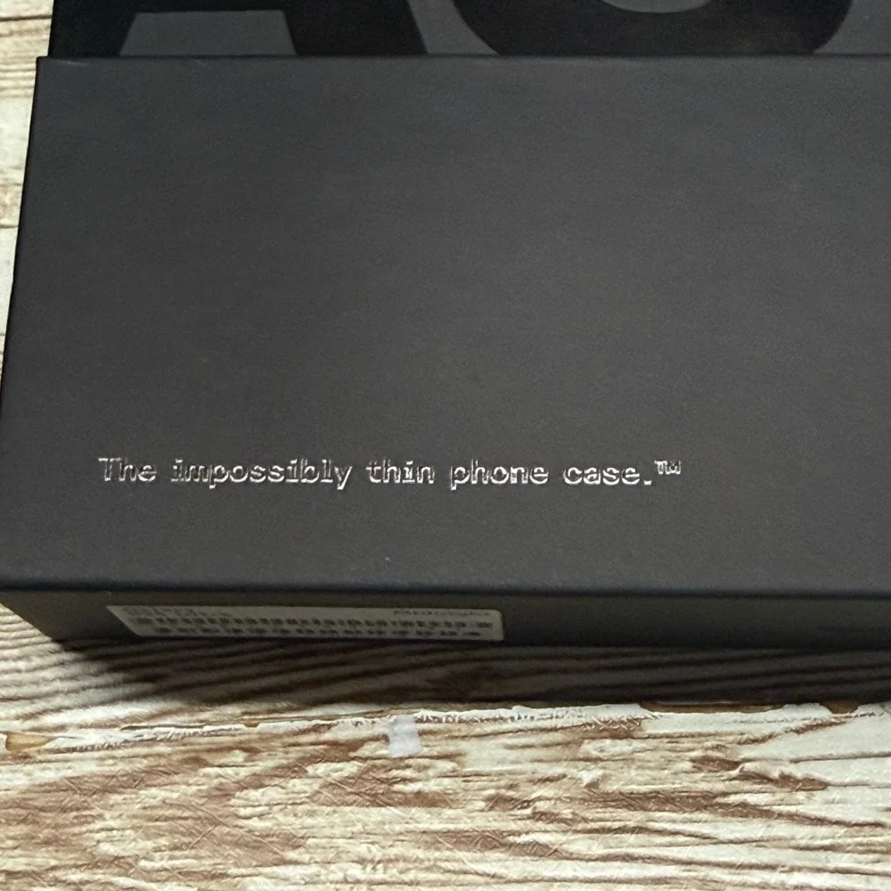 Latercase Midnight‎ Phone Case Samsung Galaxy S25 Plus Impossibly Thin Maglock